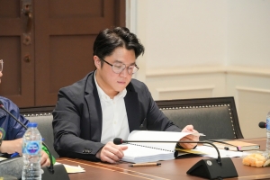 การประชุม คกก.พิจารณากลั่นกรองผู้สมควรได้รับรางวัลเพชรเทพสตรี