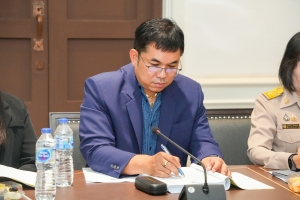 การประชุม คกก.พิจารณากลั่นกรองผู้สมควรได้รับรางวัลเพชรเทพสตรี
