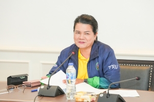 การประชุม คกก.พิจารณากลั่นกรองผู้สมควรได้รับรางวัลเพชรเทพสตรี