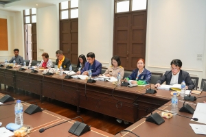 การประชุม คกก.พิจารณากลั่นกรองผู้สมควรได้รับรางวัลเพชรเทพสตรี