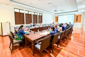 การประชุม คกก.พิจารณากลั่นกรองผู้สมควรได้รับรางวัลเพชรเทพสตรี