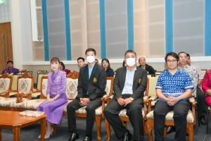 คณะครุศาสตร์ จัดพิธีฝากตัวเป็นศิษย์ รับขวัญนักศึกษาสายครู มรภ.เทพสตรี และปฐมนิเทศ นศ. คณะครุศาสตร์