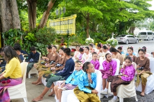 อธิการบดี มรภ.เทพสตรี นำ คกก.อำนวยการ และบุคลากร ร่วมพิธีเปิดโครงการ 1 อำเภอ 1 ลานสร้างสรรค์ จ.ลพบุรี ประจำปีงบประมาณ พ.ศ. 2568 