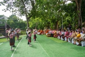 อธิการบดี มรภ.เทพสตรี นำ คกก.อำนวยการ และบุคลากร ร่วมพิธีเปิดโครงการ 1 อำเภอ 1 ลานสร้างสรรค์ จ.ลพบุรี ประจำปีงบประมาณ พ.ศ. 2568 