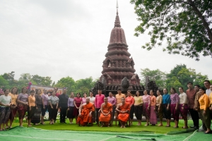 อธิการบดี มรภ.เทพสตรี นำ คกก.อำนวยการ และบุคลากร ร่วมพิธีเปิดโครงการ 1 อำเภอ 1 ลานสร้างสรรค์ จ.ลพบุรี ประจำปีงบประมาณ พ.ศ. 2568 