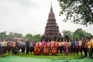 อธิการบดี มรภ.เทพสตรี นำ คกก.อำนวยการ และบุคลากร ร่วมพิธีเปิดโครงการ 1 อำเภอ 1 ลานสร้างสรรค์ จ.ลพบุรี ประจำปีงบประมาณ พ.ศ. 2568 