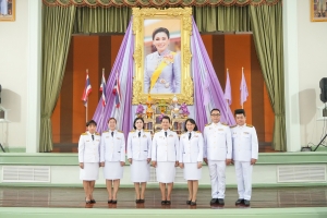 อธิการบดี มรภ.เทพสตรี นำคณะผู้บริหาร คณาจารย์ บุคลากร และนักศึกษา ร่วมพิธีถวายพระพรชัยมงคล เนื่องในโอกาสวันเฉลิมพระชนมพรรษา สมเด็จพระนางเจ้าฯ พระบรมราชินี