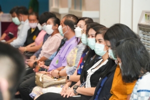 อธิการบดี มรภ.เทพสตรี นำทีมผู้บริหาร คณาจารย์ บุคลากร และนักศึกษา ร่วมต้อนรับนักศึกษาใหม่ในพิธีปฐมนิเทศนักศึกษาภาคปกติ ประจำปีการศึกษา 2568