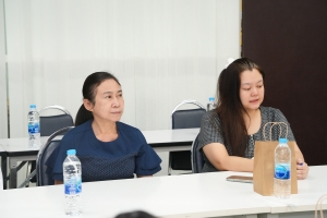 ศูนย์ภาษาจัดประชุมเชิงปฏิบัติการจัดทำหลักสูตร English for Specific Purposes