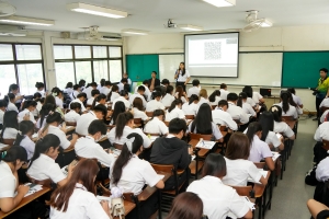 คณะวิทยาศาสตร์ฯ จัดอบรมความปลอดภัยในห้องปฏิบัติการ
