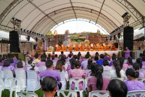 มรภ.เทพสตรี ร่วมกิจกรรมเทิดทูนสถาบัน สร้างสรรค์วิถีไทย ร่วมใจเข้าวังฟังธรรม ครั้งที่ 3 เนื่องในโอกาสวันเฉลิมพระชนมพรรษา สมเด็จพระนางเจ้าฯ พระบรมราชินี