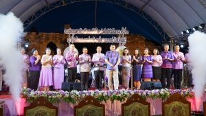 มรภ.เทพสตรี ร่วมกิจกรรมเทิดทูนสถาบัน สร้างสรรค์วิถีไทย ร่วมใจเข้าวังฟังธรรม ครั้งที่ 3 เนื่องในโอกาสวันเฉลิมพระชนมพรรษา สมเด็จพระนางเจ้าฯ พระบรมราชินี