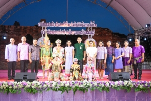 มรภ.เทพสตรี ร่วมกิจกรรมเทิดทูนสถาบัน สร้างสรรค์วิถีไทย ร่วมใจเข้าวังฟังธรรม ครั้งที่ 3 เนื่องในโอกาสวันเฉลิมพระชนมพรรษา สมเด็จพระนางเจ้าฯ พระบรมราชินี