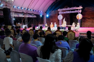 มรภ.เทพสตรี ร่วมกิจกรรมเทิดทูนสถาบัน สร้างสรรค์วิถีไทย ร่วมใจเข้าวังฟังธรรม ครั้งที่ 3 เนื่องในโอกาสวันเฉลิมพระชนมพรรษา สมเด็จพระนางเจ้าฯ พระบรมราชินี