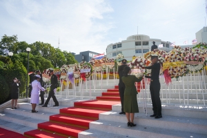 มรภ.เทพสตรี ร่วมพิธีวางพวงมาลาถวายราชสักการะวันคล้ายวันสวรรคต พระบาทสมเด็จพระปรเมนทรมหาอานันทมหิดล พระอัฐมรามาธิบดินทร