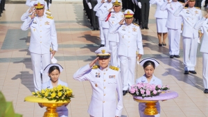 มรภ.เทพสตรี ร่วมพิธีวางพวงมาลาถวายราชสักการะวันคล้ายวันสวรรคต พระบาทสมเด็จพระปรเมนทรมหาอานันทมหิดล พระอัฐมรามาธิบดินทร