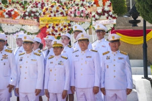 มรภ.เทพสตรี ร่วมพิธีวางพวงมาลาถวายราชสักการะวันคล้ายวันสวรรคต พระบาทสมเด็จพระปรเมนทรมหาอานันทมหิดล พระอัฐมรามาธิบดินทร