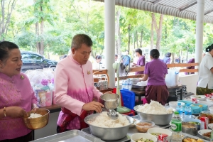 คณะวิทยาการจัดการ เป็นผู้แทน มรภ.เทพสตรี ร่วมโครงการ ผู้ว่าฯ พาแต่งไทย หิ้วปิ่นโตทำบุญ เกื้อกูลพระพุทธศาสนา รักษาสิ่งแวดล้อม จ.ลพบุรี ครั้งที่ 5