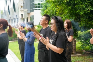 คกก.จัดงานคอนเสิร์ต TRU Love Live Light Concert จัดบวงสรวงเตรียมการจัดงานคอนเสิร์ต