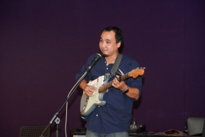 สาขาวิชาดนตรีศึกษาจัดอบรมการบรรเลงกีตาร์ในรูปแบบ One Man Band