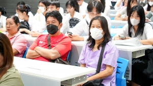 กองพัฒนานักศึกษาจัดประชุมชี้แจงขั้นตอนการลงนามในแบบยืนยันการกู้ยืมฯ ภาคการศึกษาที่ 1 ประจำปีการศึกษา 2568 สำหรับนักศึกษาชั้นปีที่ 2 - 4 กลุ่มผู้กู้ต่อเนื่อง