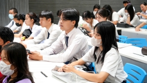 กองพัฒนานักศึกษาจัดประชุมชี้แจงขั้นตอนการลงนามในแบบยืนยันการกู้ยืมฯ ภาคการศึกษาที่ 1 ประจำปีการศึกษา 2568 สำหรับนักศึกษาชั้นปีที่ 2 - 4 กลุ่มผู้กู้ต่อเนื่อง