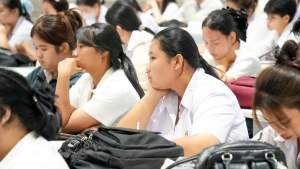 กองพัฒนานักศึกษาจัดประชุมชี้แจงขั้นตอนการลงนามในแบบยืนยันการกู้ยืมฯ ภาคการศึกษาที่ 1 ประจำปีการศึกษา 2568 สำหรับนักศึกษาชั้นปีที่ 2 - 4 กลุ่มผู้กู้ต่อเนื่อง