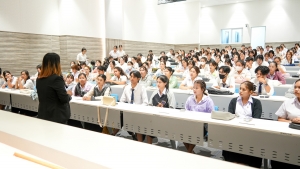 กองพัฒนานักศึกษาจัดประชุมชี้แจงขั้นตอนการลงนามในแบบยืนยันการกู้ยืมฯ ภาคการศึกษาที่ 1 ประจำปีการศึกษา 2568 สำหรับนักศึกษาชั้นปีที่ 2 - 4 กลุ่มผู้กู้ต่อเนื่อง