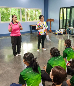 ศูนย์ส่งเสริมการจัดการศึกษาตามพระบรมราโชบาย มรภ.เทพสตรี จัดโครงการส่งเสริมการเรียนรู้เกษตรทฤษฎีใหม่เพื่อการส่งเสริมอาชีพ สำหรับนักศึกษา มรภ.เทพสตรี
