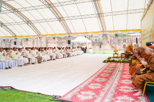 มรภ.เทพสตรี ร่วมพิธีทำบุญตักบาตรและฟังบรรยายธรรม โครงการร้อยใจไทย สืบสานราชธรรม ทั้งแผ่นดิน