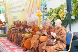 มรภ.เทพสตรี ร่วมพิธีทำบุญตักบาตรและฟังบรรยายธรรม โครงการร้อยใจไทย สืบสานราชธรรม ทั้งแผ่นดิน