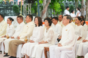 มรภ.เทพสตรี ร่วมพิธีทำบุญตักบาตรและฟังบรรยายธรรม โครงการร้อยใจไทย สืบสานราชธรรม ทั้งแผ่นดิน
