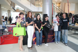 มรภ.เทพสตรี ร่วมกับ คกก.ส่งเสริมกิจการมหาวิทยาลัย จัดคอนเสิร์ต TRU Love Live Light Concert เพื่อระดมทุนการศึกษาช่วยเหลือนักเรียน นักศึกษา มรภ.เทพสตรี