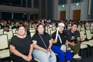 มรภ.เทพสตรี ร่วมกับ คกก.ส่งเสริมกิจการมหาวิทยาลัย จัดคอนเสิร์ต TRU Love Live Light Concert เพื่อระดมทุนการศึกษาช่วยเหลือนักเรียน นักศึกษา มรภ.เทพสตรี