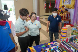 สำนักวิทยบริการฯ จัดงานออกร้านจำหน่ายหนังสือ