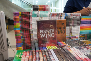สำนักวิทยบริการฯ จัดงานออกร้านจำหน่ายหนังสือ