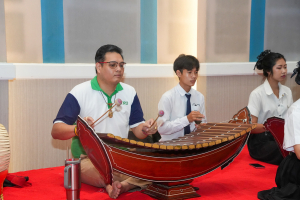 มรภ.เทพสตรี จัดพิธีไหว้ครูนักศึกษาภาคปกติ ประจำปีการศึกษา 2568
