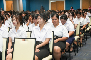มรภ.เทพสตรี จัดพิธีไหว้ครูนักศึกษาภาคปกติ ประจำปีการศึกษา 2568