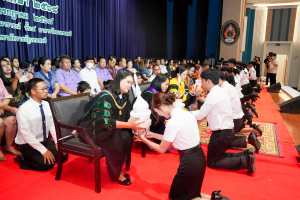 มรภ.เทพสตรี จัดพิธีไหว้ครูนักศึกษาภาคปกติ ประจำปีการศึกษา 2568