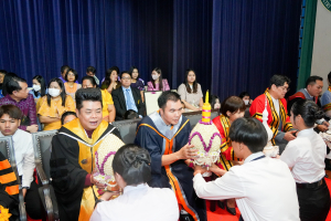 มรภ.เทพสตรี จัดพิธีไหว้ครูนักศึกษาภาคปกติ ประจำปีการศึกษา 2568