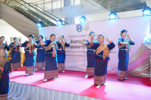 สำนักศิลปะและวัฒนธรรม จัดงานสืบสานงานประเพณีเข้าพรรษา ถวายผ้าอาบน้ำฝนและเทียนพรรษา ปี พ.ศ. 2568