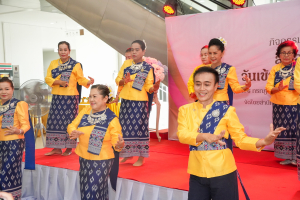สำนักศิลปะและวัฒนธรรม จัดงานสืบสานงานประเพณีเข้าพรรษา ถวายผ้าอาบน้ำฝนและเทียนพรรษา ปี พ.ศ. 2568