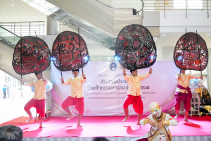 สำนักศิลปะและวัฒนธรรม จัดงานสืบสานงานประเพณีเข้าพรรษา ถวายผ้าอาบน้ำฝนและเทียนพรรษา ปี พ.ศ. 2568