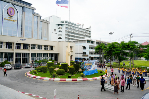 สำนักศิลปะและวัฒนธรรม จัดงานสืบสานงานประเพณีเข้าพรรษา ถวายผ้าอาบน้ำฝนและเทียนพรรษา ปี พ.ศ. 2568