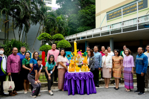 สำนักศิลปะและวัฒนธรรม จัดงานสืบสานงานประเพณีเข้าพรรษา ถวายผ้าอาบน้ำฝนและเทียนพรรษา ปี พ.ศ. 2568
