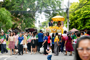 สำนักศิลปะและวัฒนธรรม จัดงานสืบสานงานประเพณีเข้าพรรษา ถวายผ้าอาบน้ำฝนและเทียนพรรษา ปี พ.ศ. 2568