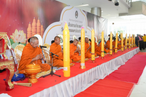 สำนักศิลปะและวัฒนธรรม จัดงานสืบสานงานประเพณีเข้าพรรษา ถวายผ้าอาบน้ำฝนและเทียนพรรษา ปี พ.ศ. 2568