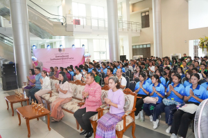 สำนักศิลปะและวัฒนธรรม จัดงานสืบสานงานประเพณีเข้าพรรษา ถวายผ้าอาบน้ำฝนและเทียนพรรษา ปี พ.ศ. 2568