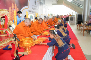 สำนักศิลปะและวัฒนธรรม จัดงานสืบสานงานประเพณีเข้าพรรษา ถวายผ้าอาบน้ำฝนและเทียนพรรษา ปี พ.ศ. 2568