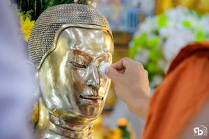 มรภ.เทพสตรี ร่วมพิธีอัญเชิญรับพระศรีอาริยเมตไตรย์ (องค์จำลอง) กลับ ณ วัดไลย์